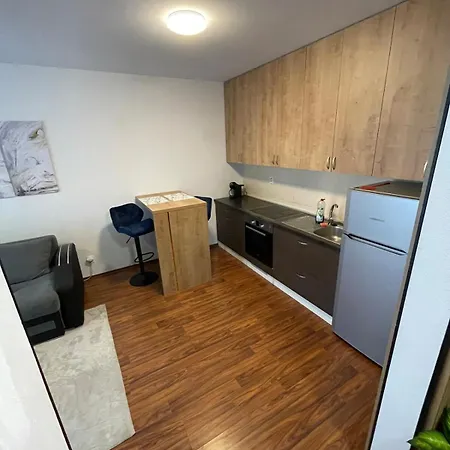 Modern 2-bedroom With Balcony Apartmán *
