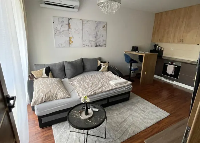 Modern 2-bedroom With Balcony Apartment